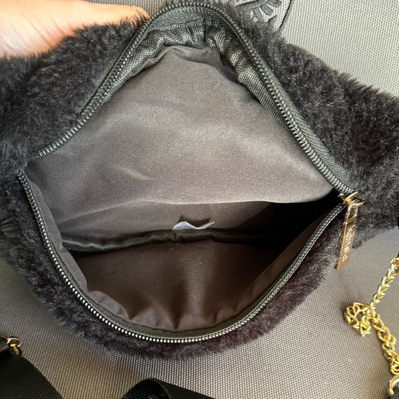 Kensie Black Plush Faux Fur Purse With Comfort Strap. - Picture 7 of 7